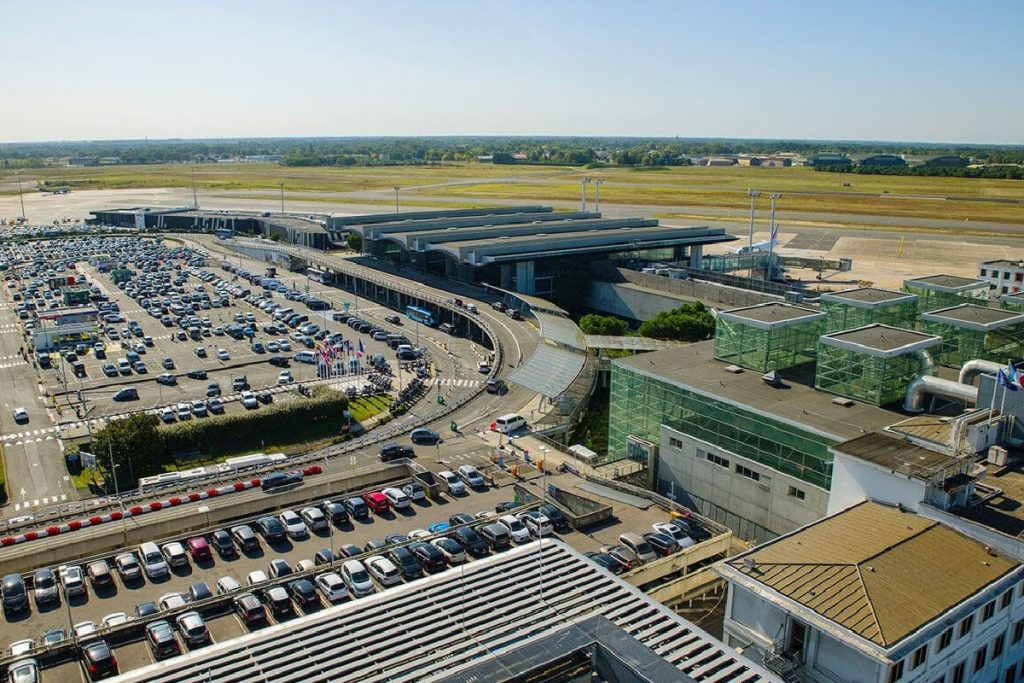 parking-aeroport-bordeaux-lequel-choisir-et-comment-payer-moins-cher-1.jpg
