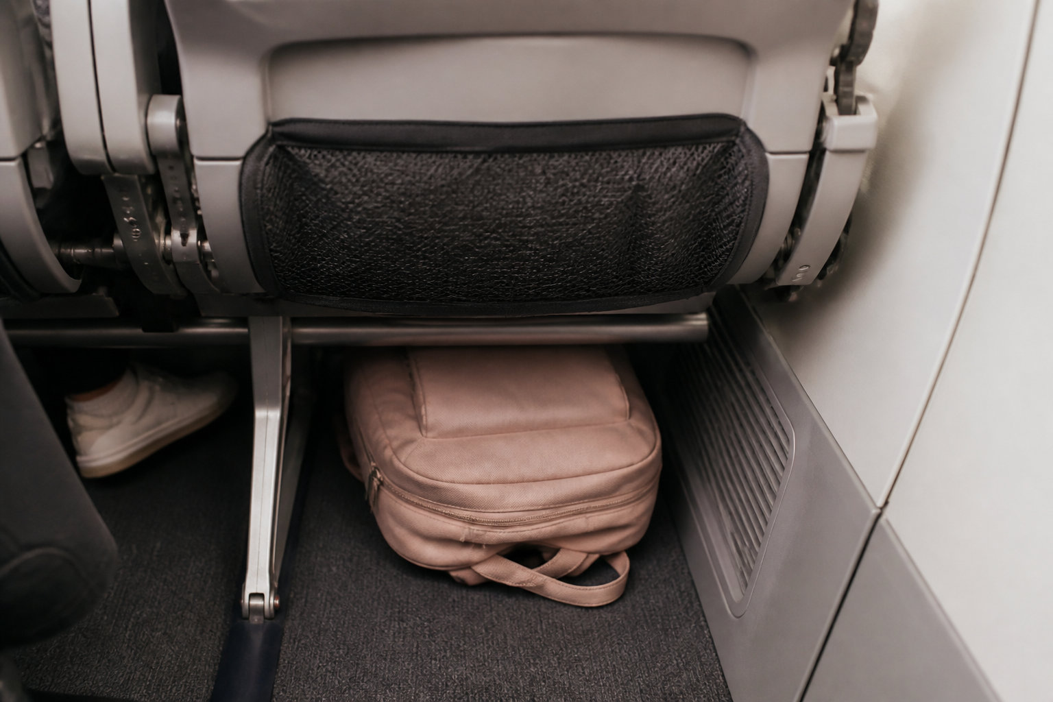 Sac 40x20x25 : optimisez votre bagage gratuit chez Ryanair 11 Sac à dos ou valise rigide : quel format privilégier ?