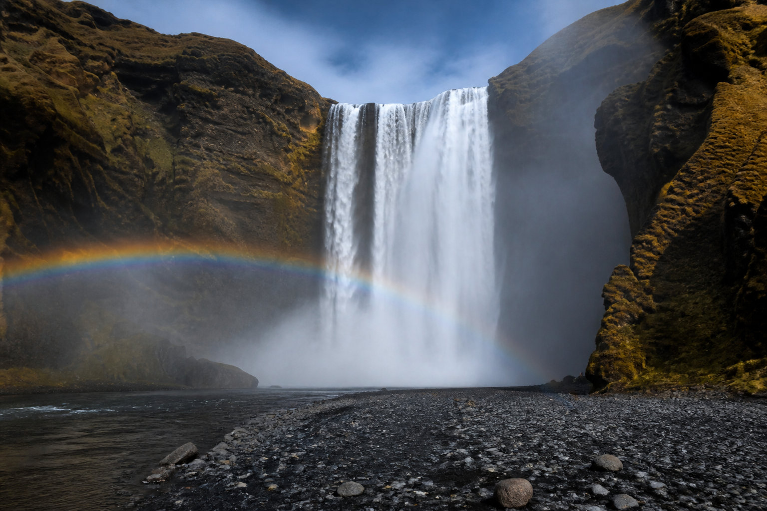 L'Islande : le spectacle de l'éclipse en terre froide